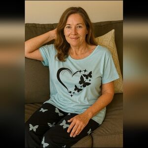 New Without Tags Butterfly Dream Pajama Set | Medium